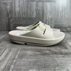 OOFOS NOMAD Women's size 10/EURO 41 Tan Sandals